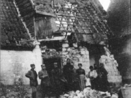 37 ascq - maison bombardee 14-16